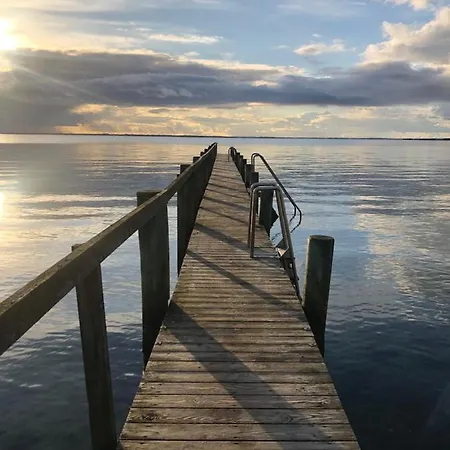 Dejligt Vaerelse Med Eget Bad Og Havudsigt Homestay szállás *